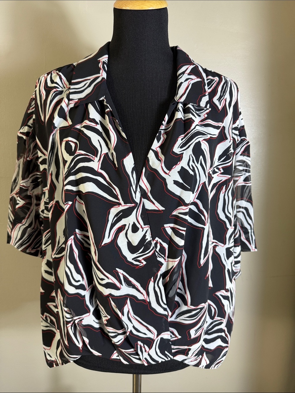 Calvin Klein Chiffon Faux Wrap Black Abstract Print V-Neck Blouse Sz XL NWT